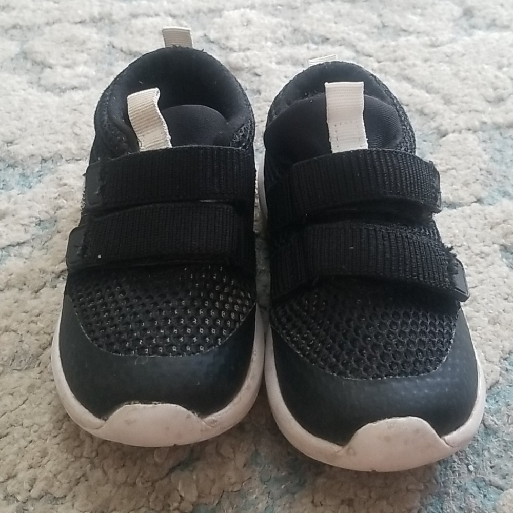 Size 9 boys shoe